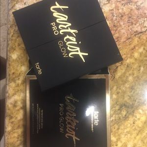 Tarte highlight contour pallets